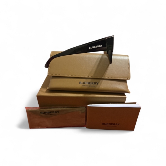 Burberry Black Sunglasses with Tan Case - Picture 9 of 10